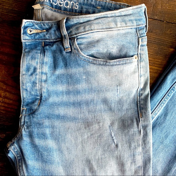 Calvin Klein slim boyfriend jeans sz 29 light wash whiskering button fly quality - Picture 11 of 11